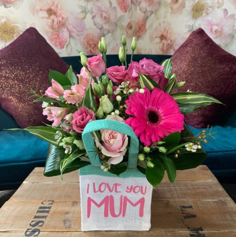 152449503 10158517768628037 3671764720463087857 n 768x770